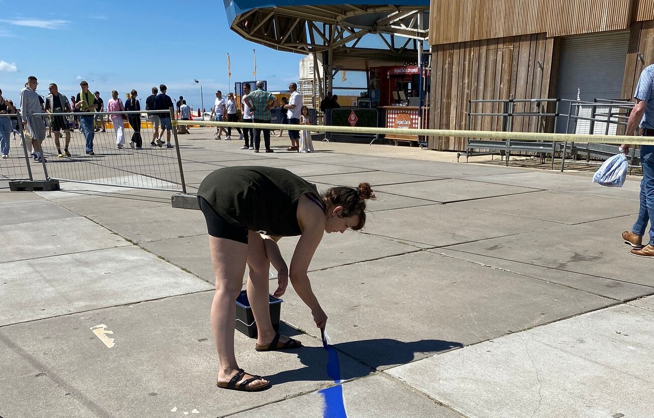 Schilderlijn eerste verdieping aan het Pierplein