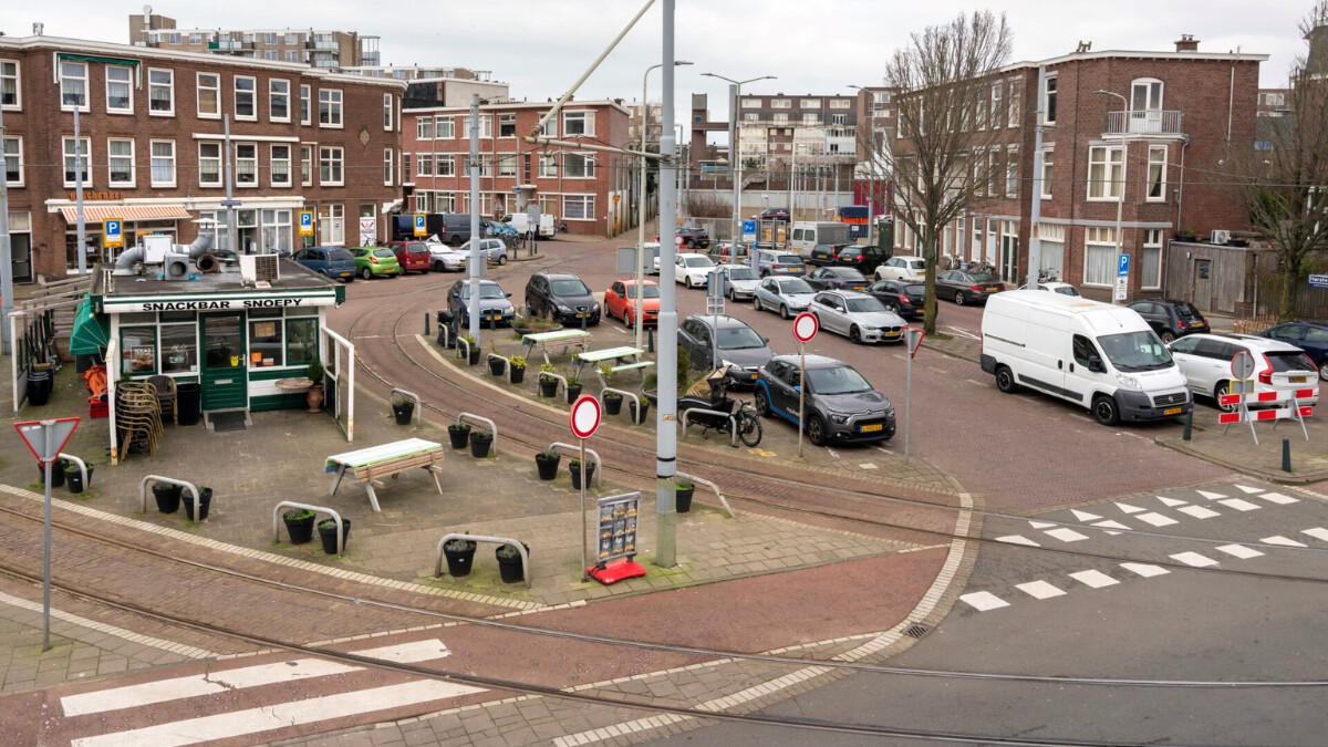 Foto van tramrails in Belgisch Park.