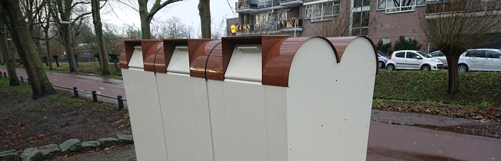 Bread container in Houtwijk